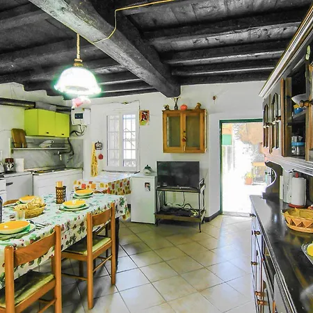 1 Bedroom Gorgeous In Lägenhet